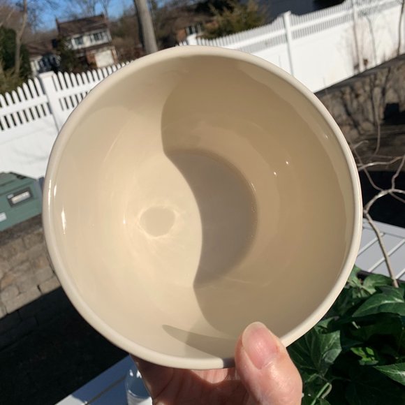 Ceramic Clover Weave Bowl - Picture 5 of 10